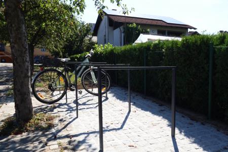 NOVA STOJALA ZA KOLESA 03 FOTO LJUBO VUKELIČ